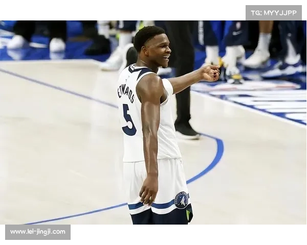 爱德华兹持球突破效率分析：面对换防时中距离决策能力提升